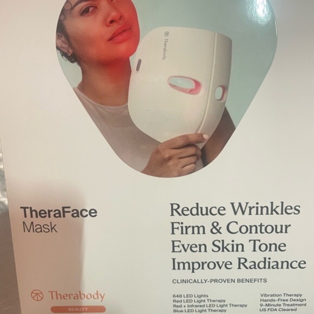 Therabody White Skincare Mask for Radiant Skin